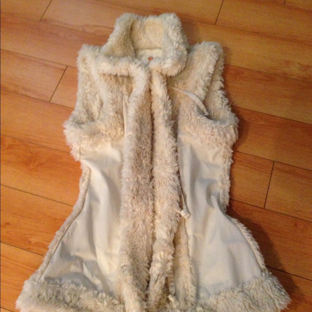 Sleeveless Jacket - Picture 6 of 6